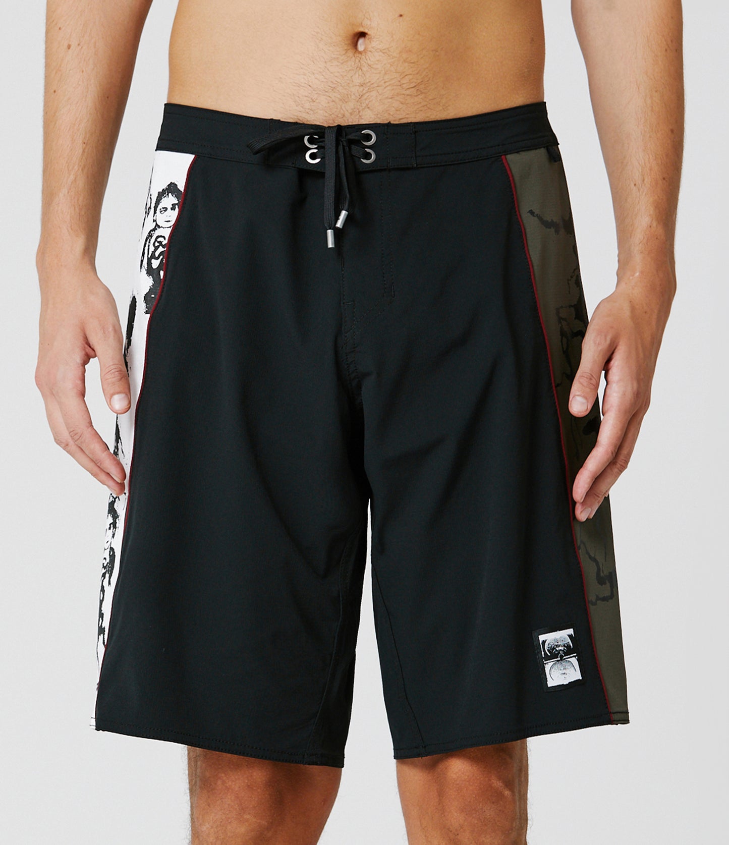 VOID TREMOR 20' TRUNK - BLACK ARMY RED