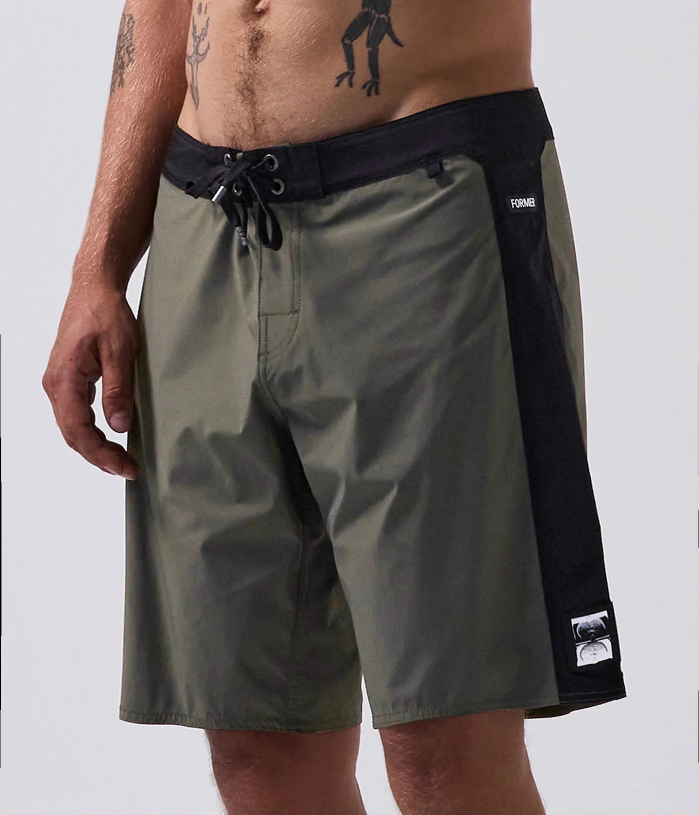 ASTRO CONTROLLER 19' TRUNK - BLACK/ARMY