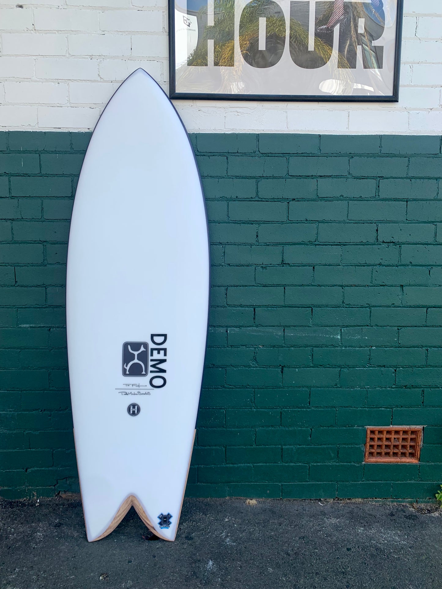 TOO FISH 5'9 (37.3L) - RENTAL