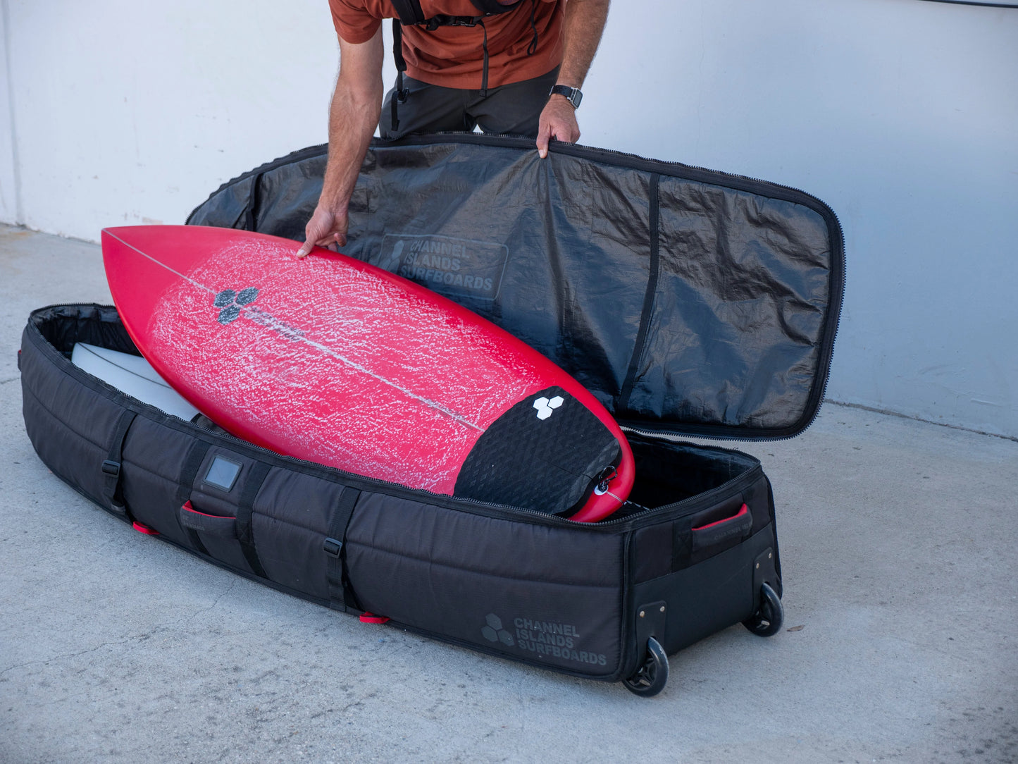 Traveler Wheeled Quad (3-4 Boards) - Black