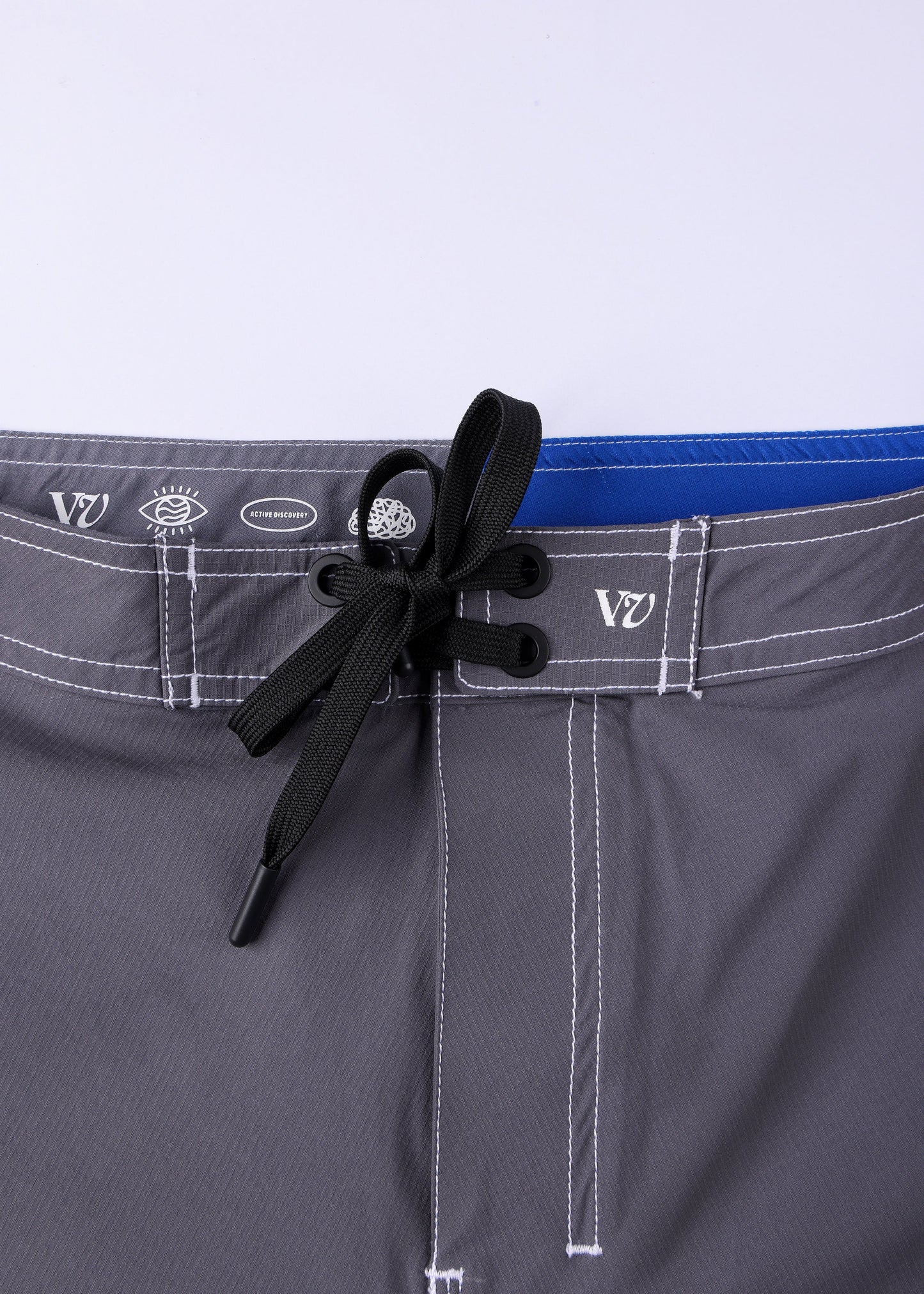 Rivvia Frequency 21" Trunk - Grey