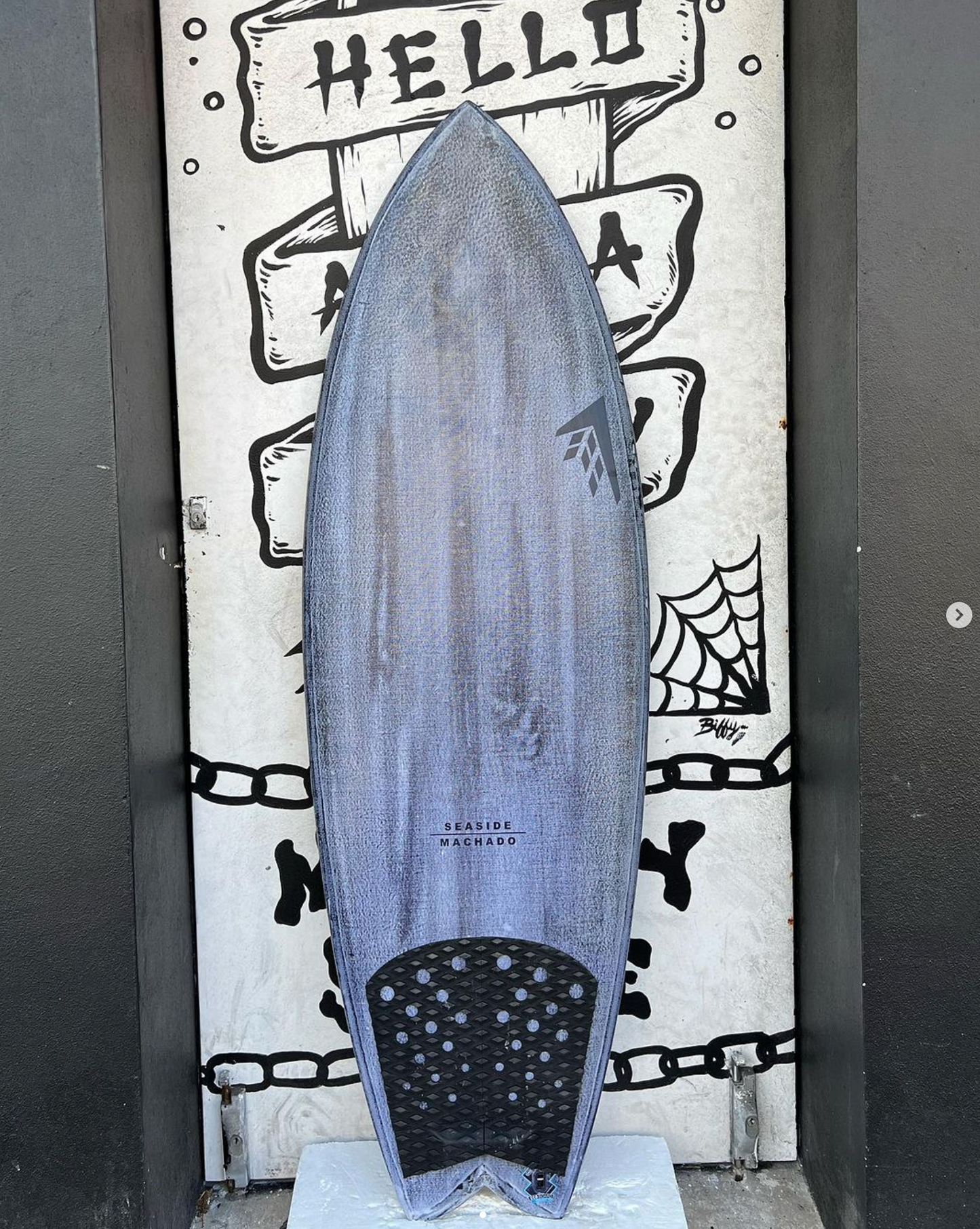 USED - 5'8 MACHADO SEASIDE (35.4L)