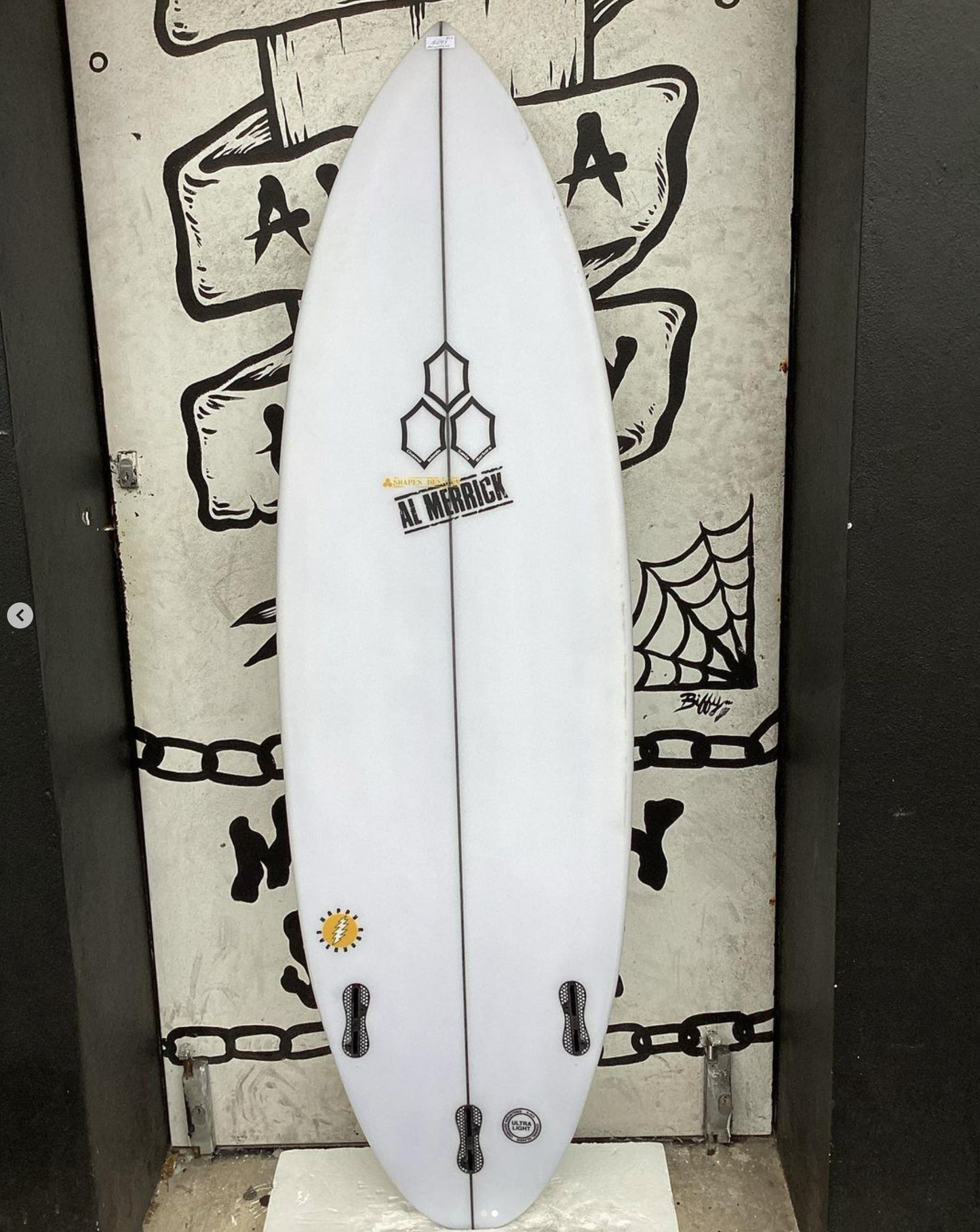 USED - 5'7 HAPPY EVERYDAY ROUND TAIL
