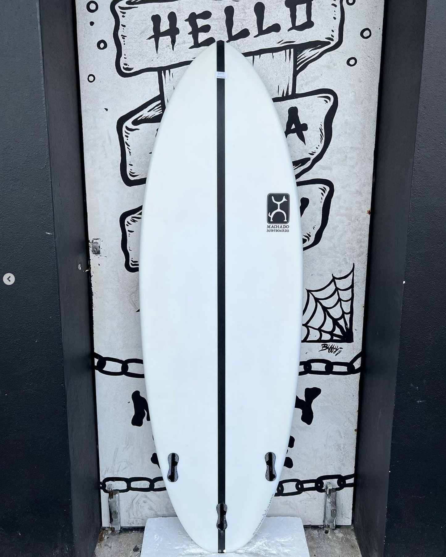 USED - 5'10 MACHADO GLAZER (38.6L)