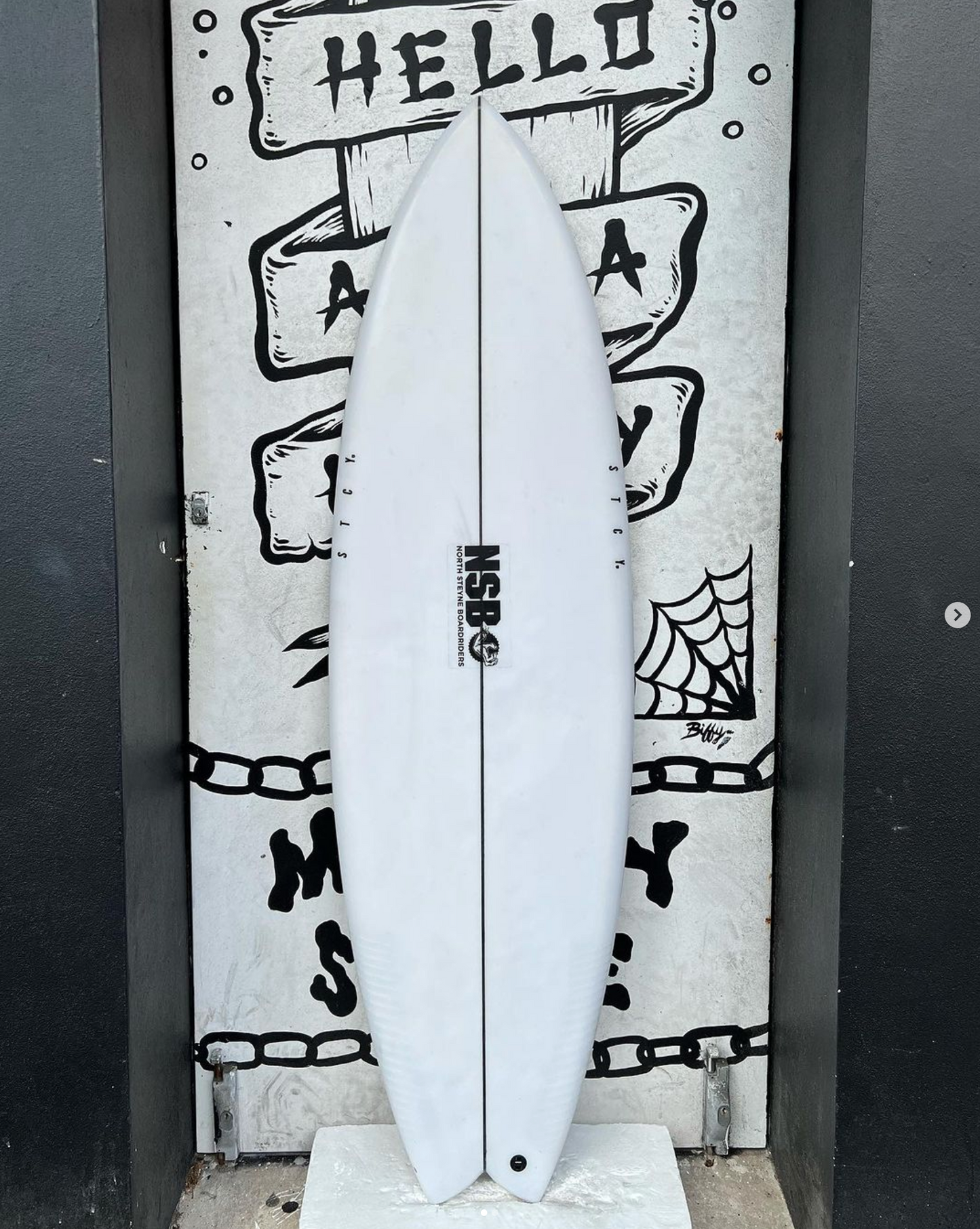 USED - 5'8 DOUBLE FEATURE (31.5L)