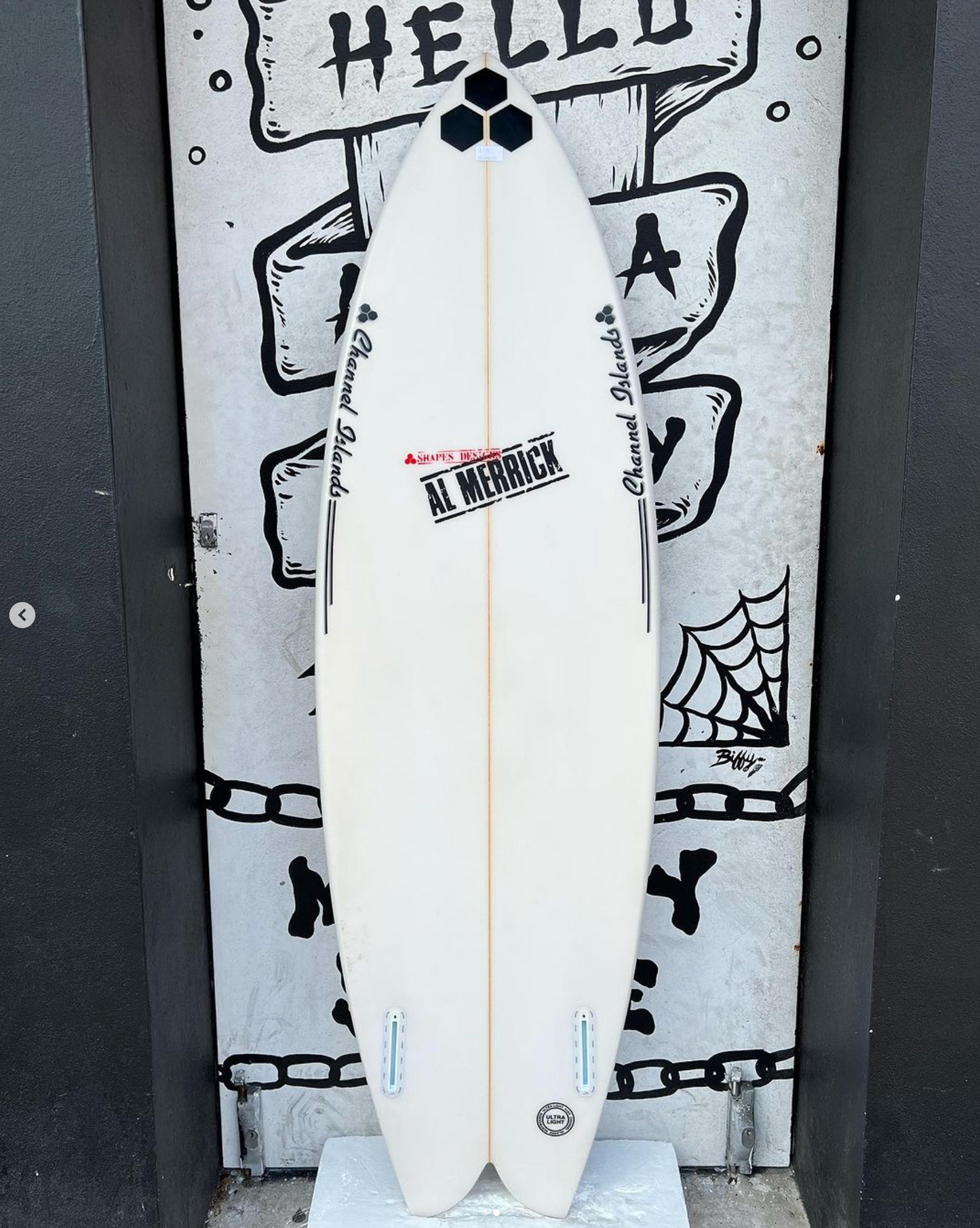 USED - 5'10 FISHBEARD (32.4L)