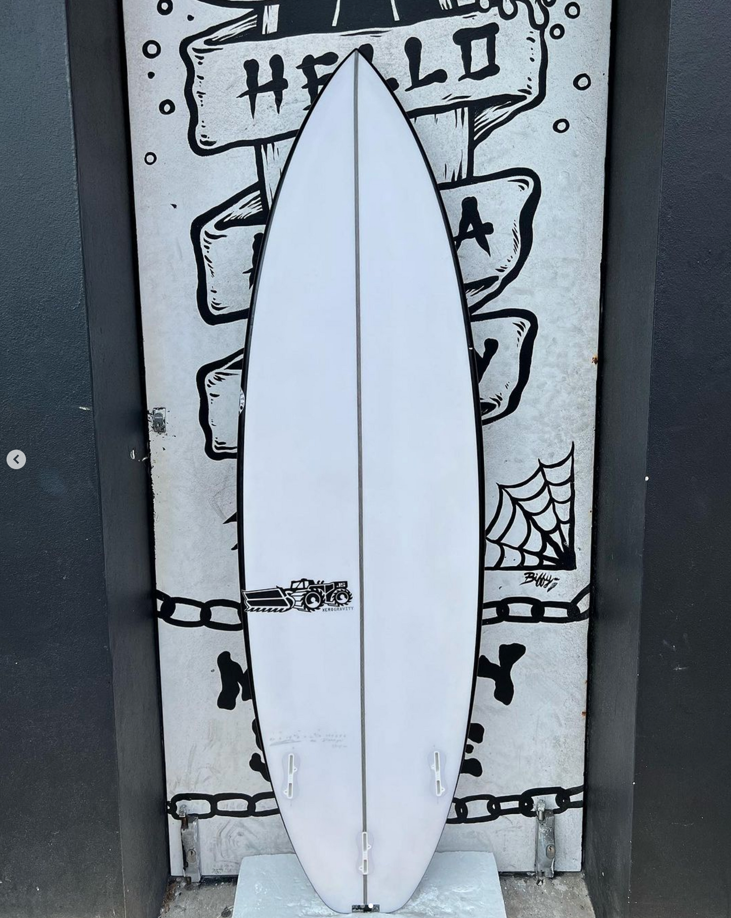 USED - 6'1 XERO GRAVITY (33.4L)