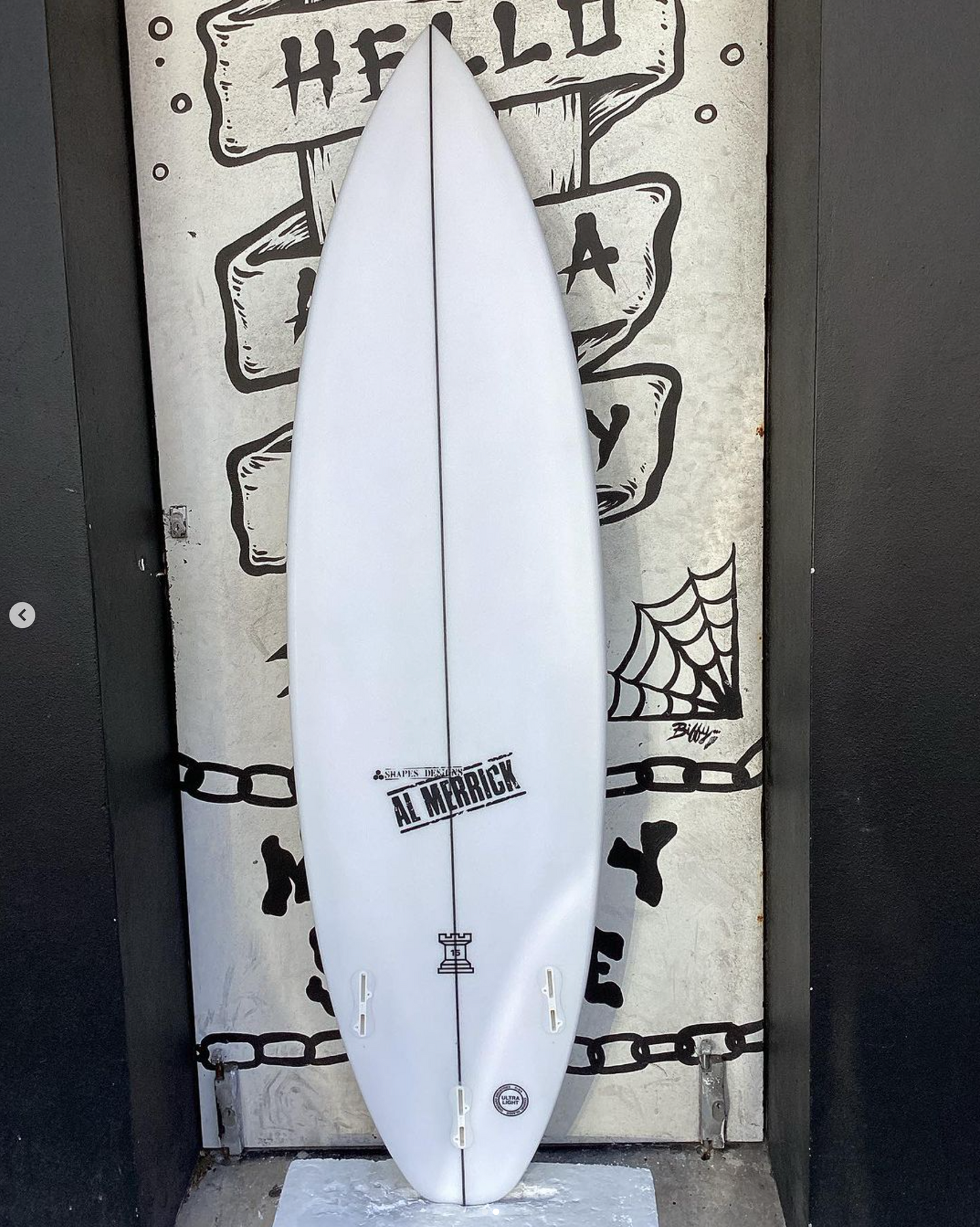 USED - 6'1 ROOKIE 15 (30L)