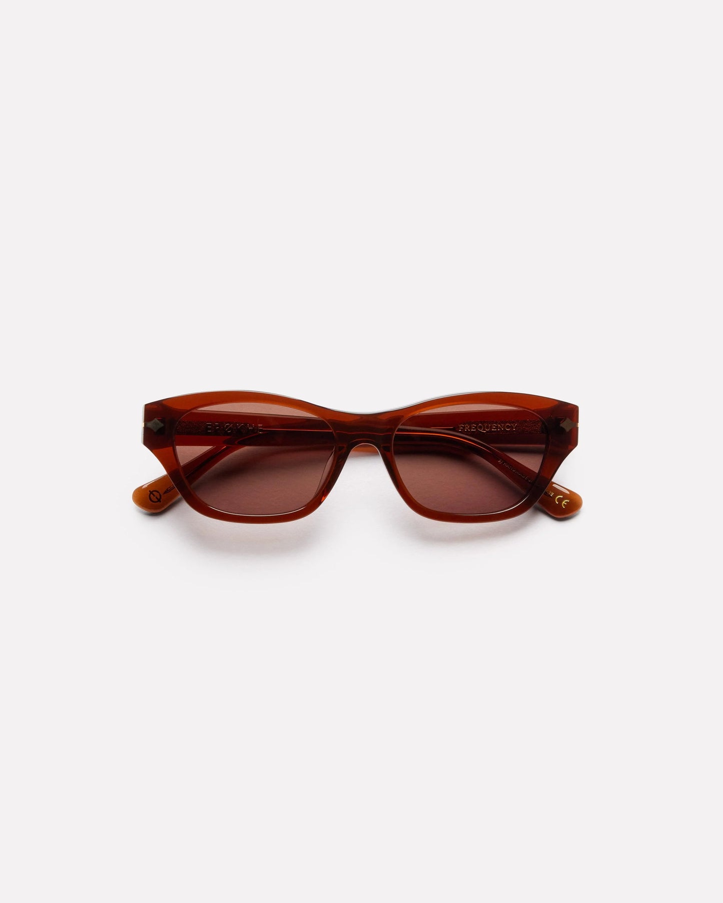 FREQUENCY - MAPLE POLISHED/BROWN