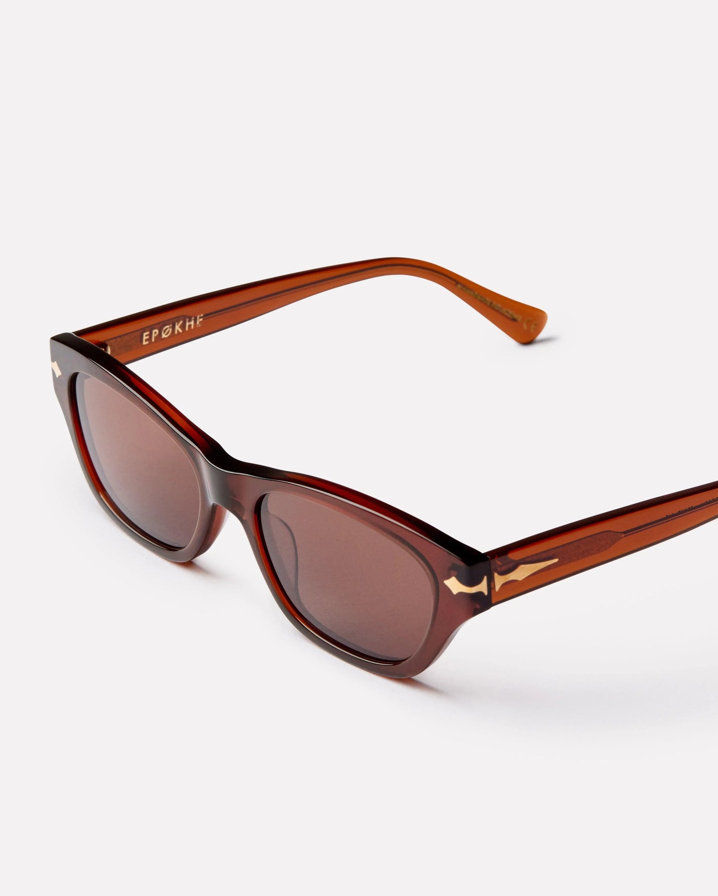 FREQUENCY - MAPLE POLISHED/BROWN