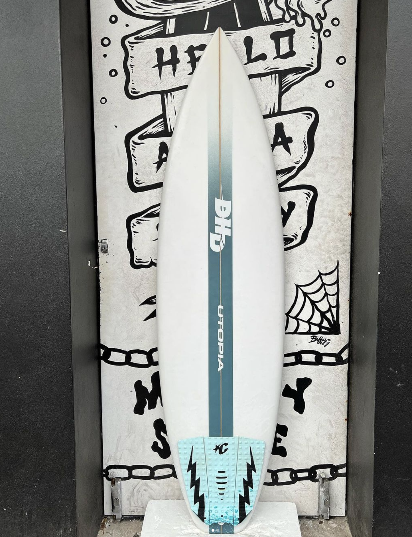 USED - 6'2 UTOPIA (31.5L)
