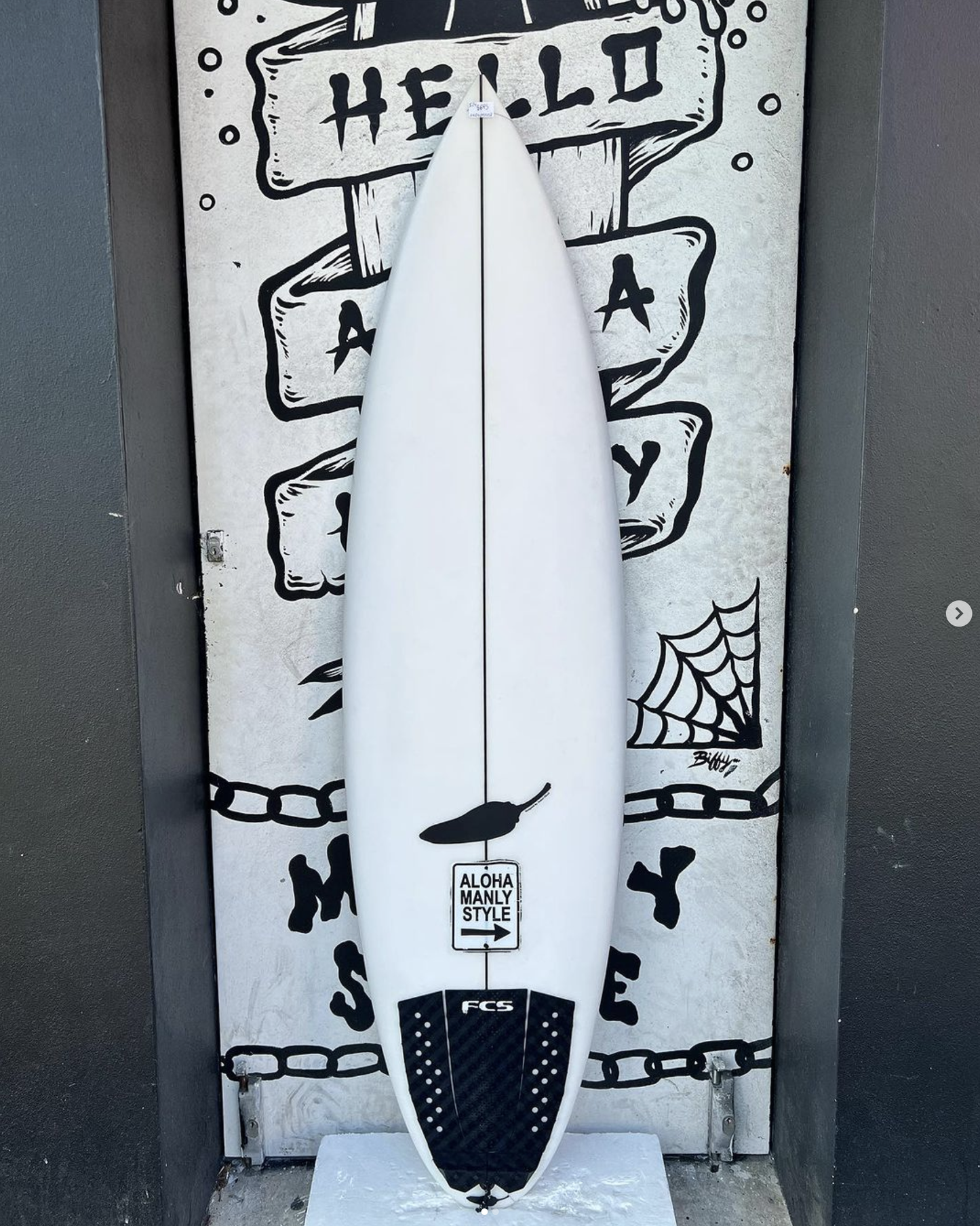 USED - 5'11 CHILLI SHORTIE