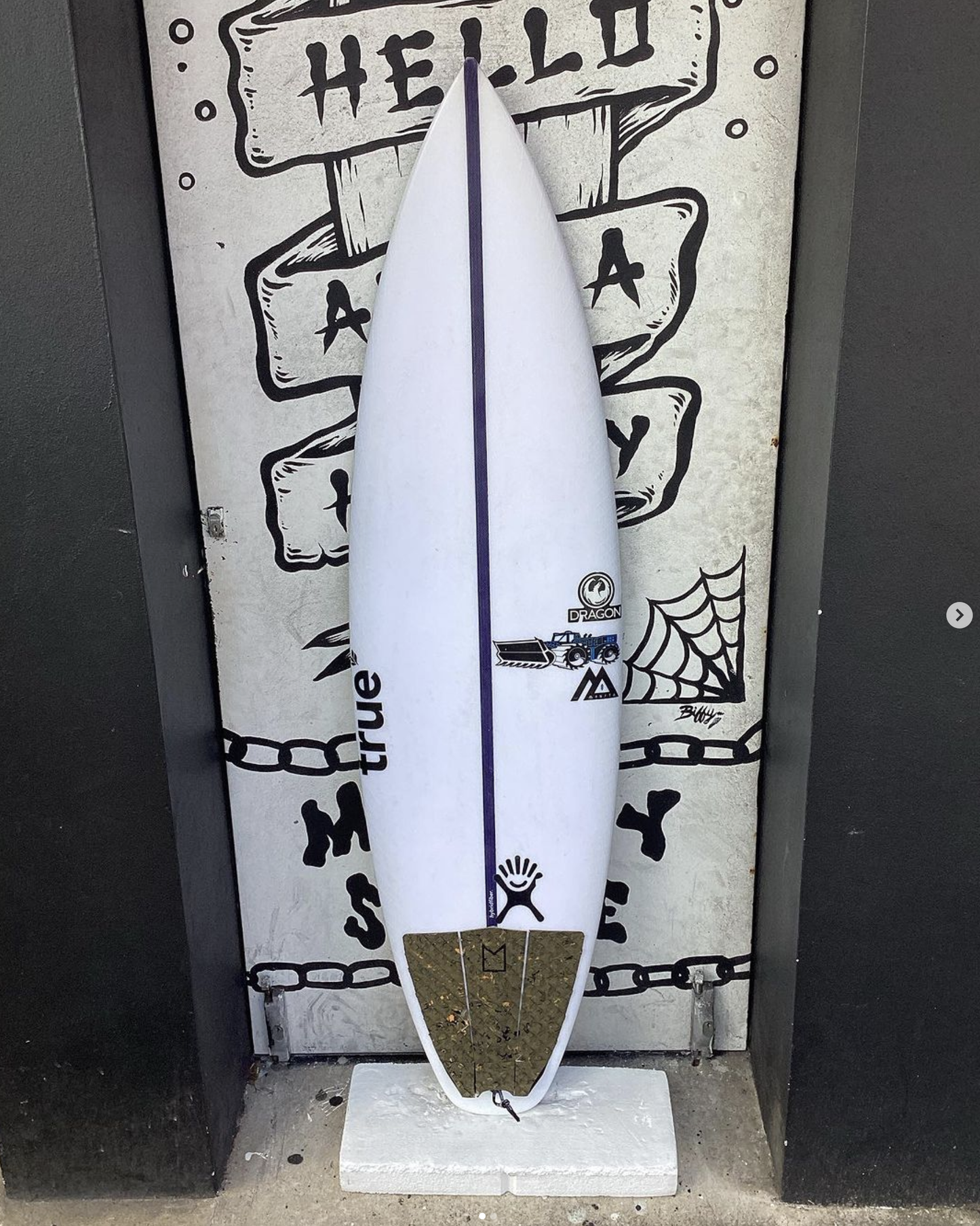 USED - 5'11 JS MONSTA HYFI (26.4L)