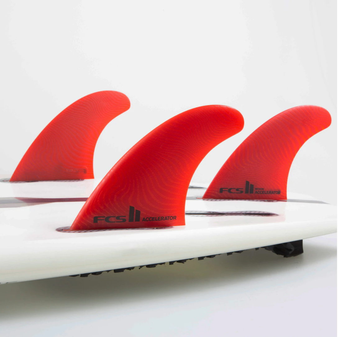 FCS II Accelerator Neo Glass Tri Fin Set - Red