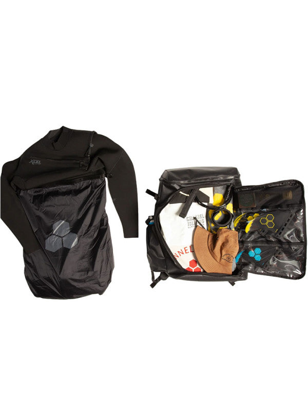 ESSENTIALS 40L SURF PACK