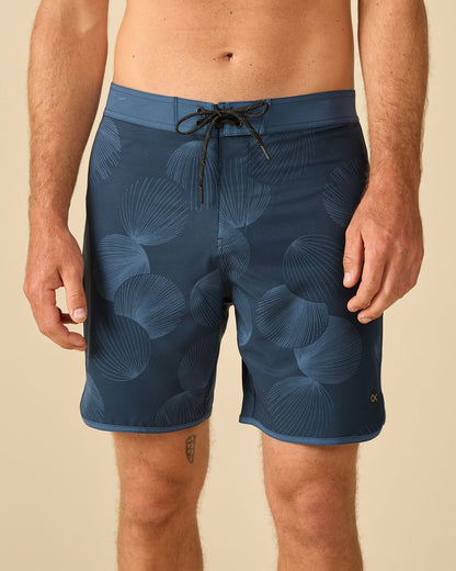 Outerknown All Time Scallop 18" Trunk - Big Dipper Fan Print