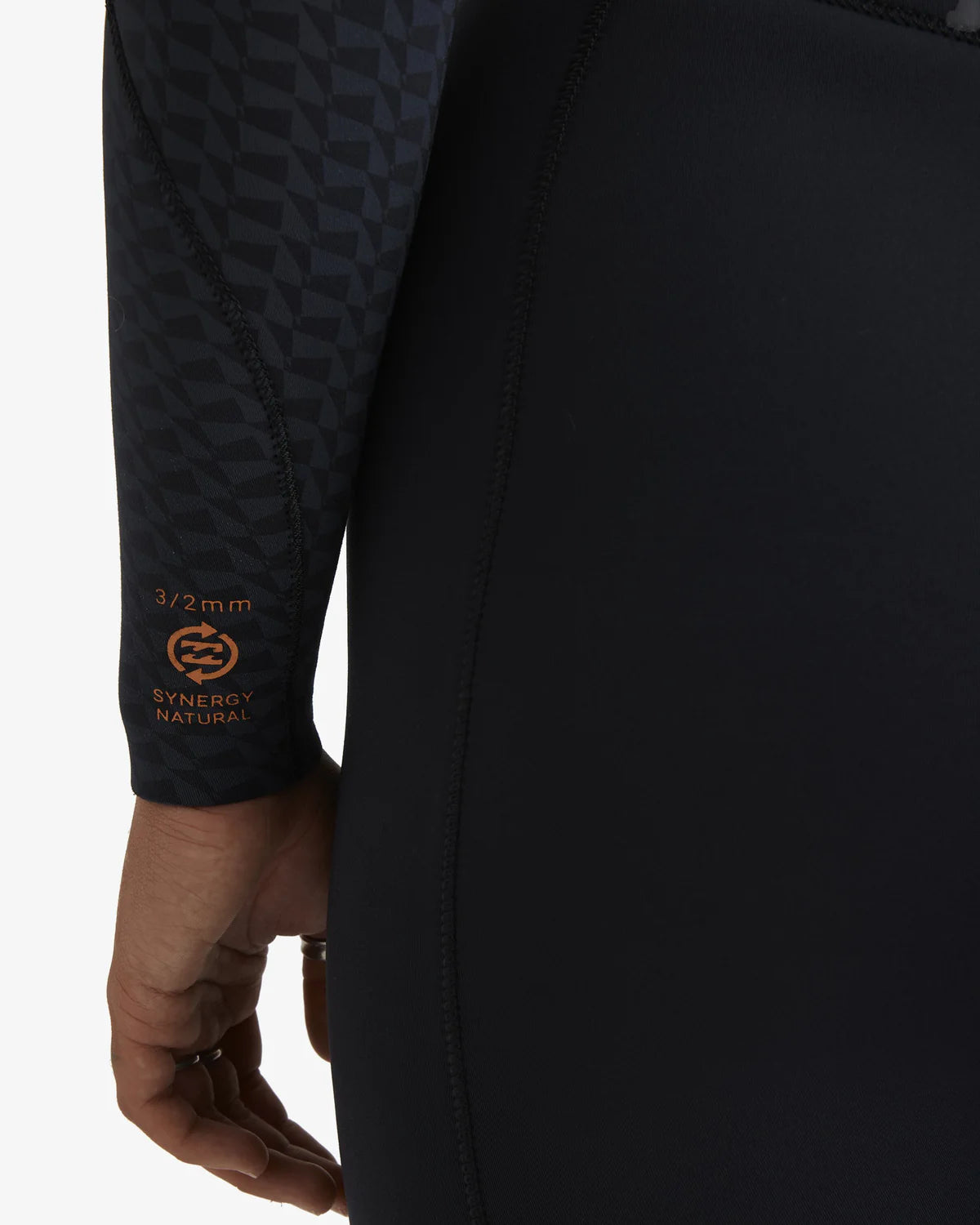 Billabong Womens 3/2mm Synergy Natural Chest Zip Steamer Wetsuit - Black Geo