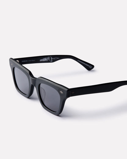 STEREO X EITHAN OSBORNE - MATTE BLACK/BLACK POLARIZED