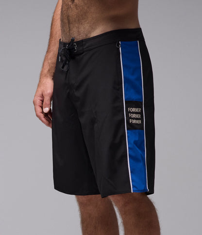 Former System Eclipse 20" Trunk - Black