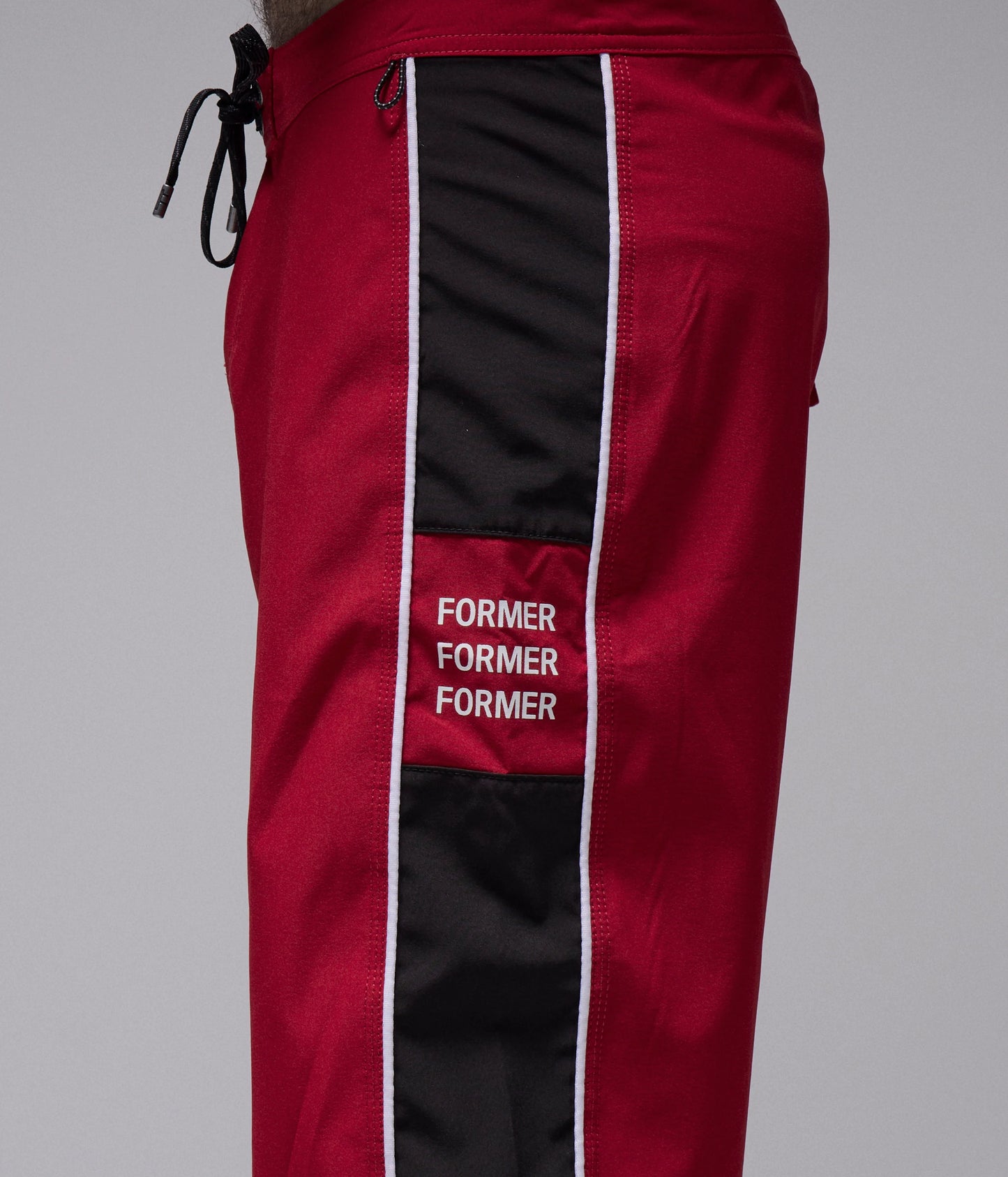 Former System Eclipse 20" Trunk - Red