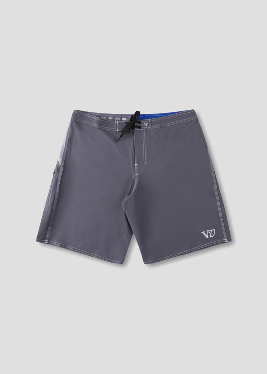 Rivvia Frequency 21" Trunk - Grey