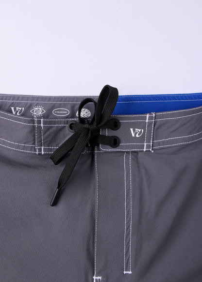 Rivvia Frequency 21" Trunk - Grey
