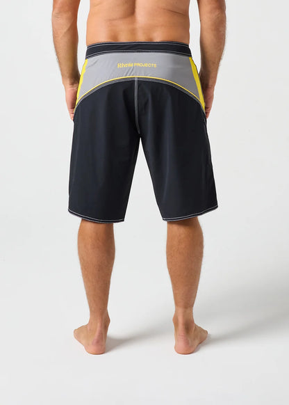 Rivvia Frequency 21" Oval Graf Trunk - Black/Yellow