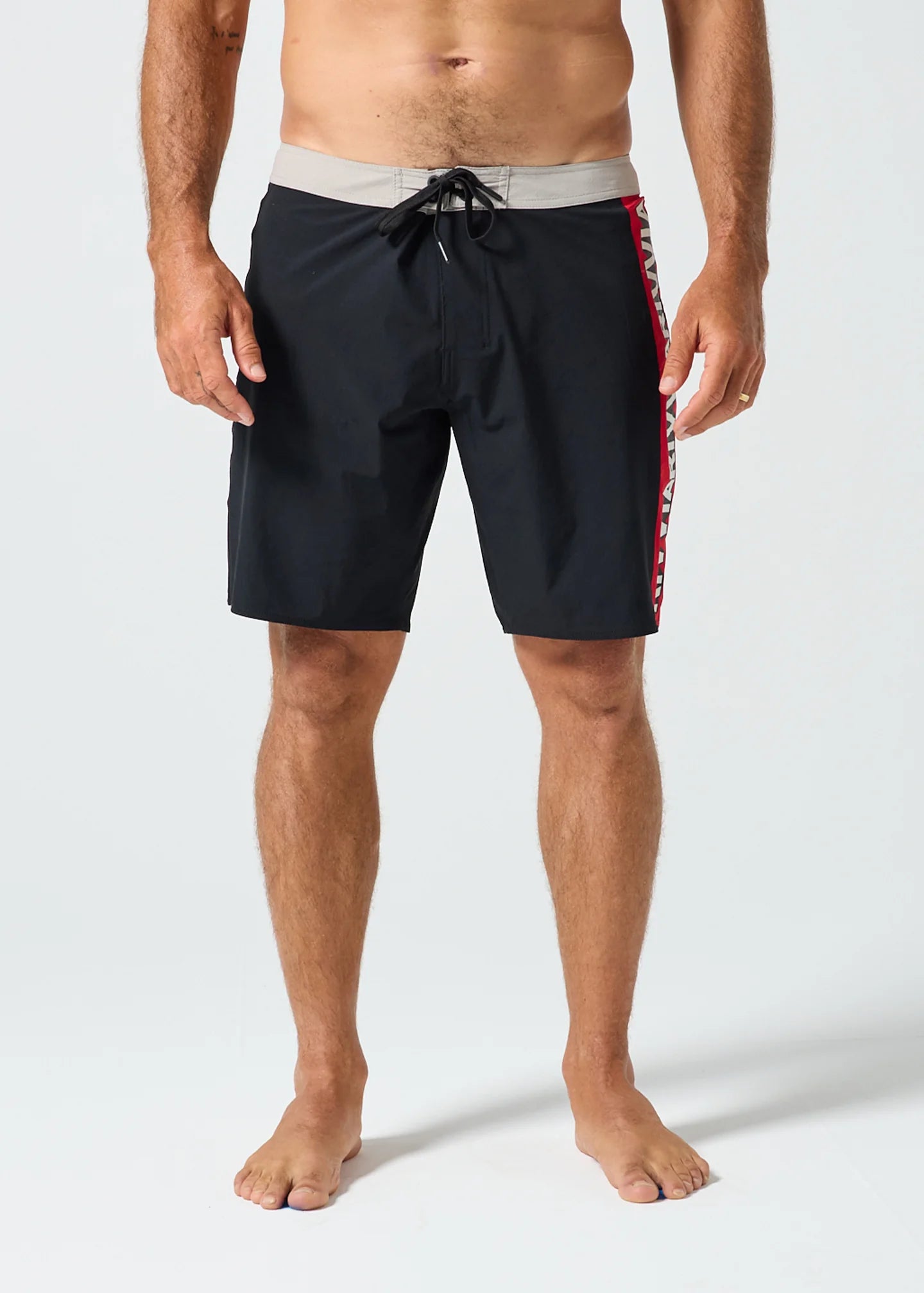 Rivvia Stereo 19" Brains Trust Trunk - Black/Multi