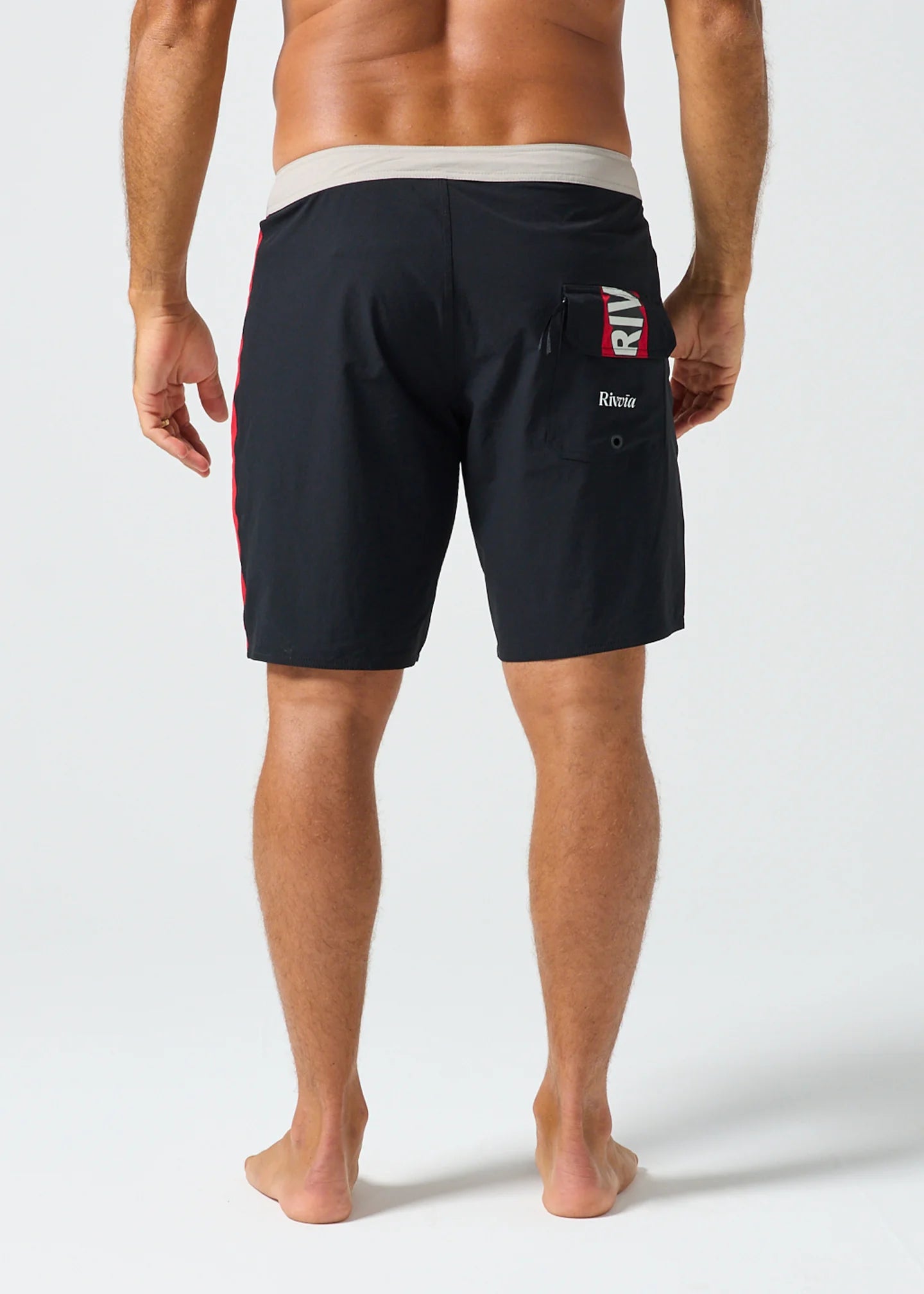 Rivvia Stereo 19" Brains Trust Trunk - Black/Multi