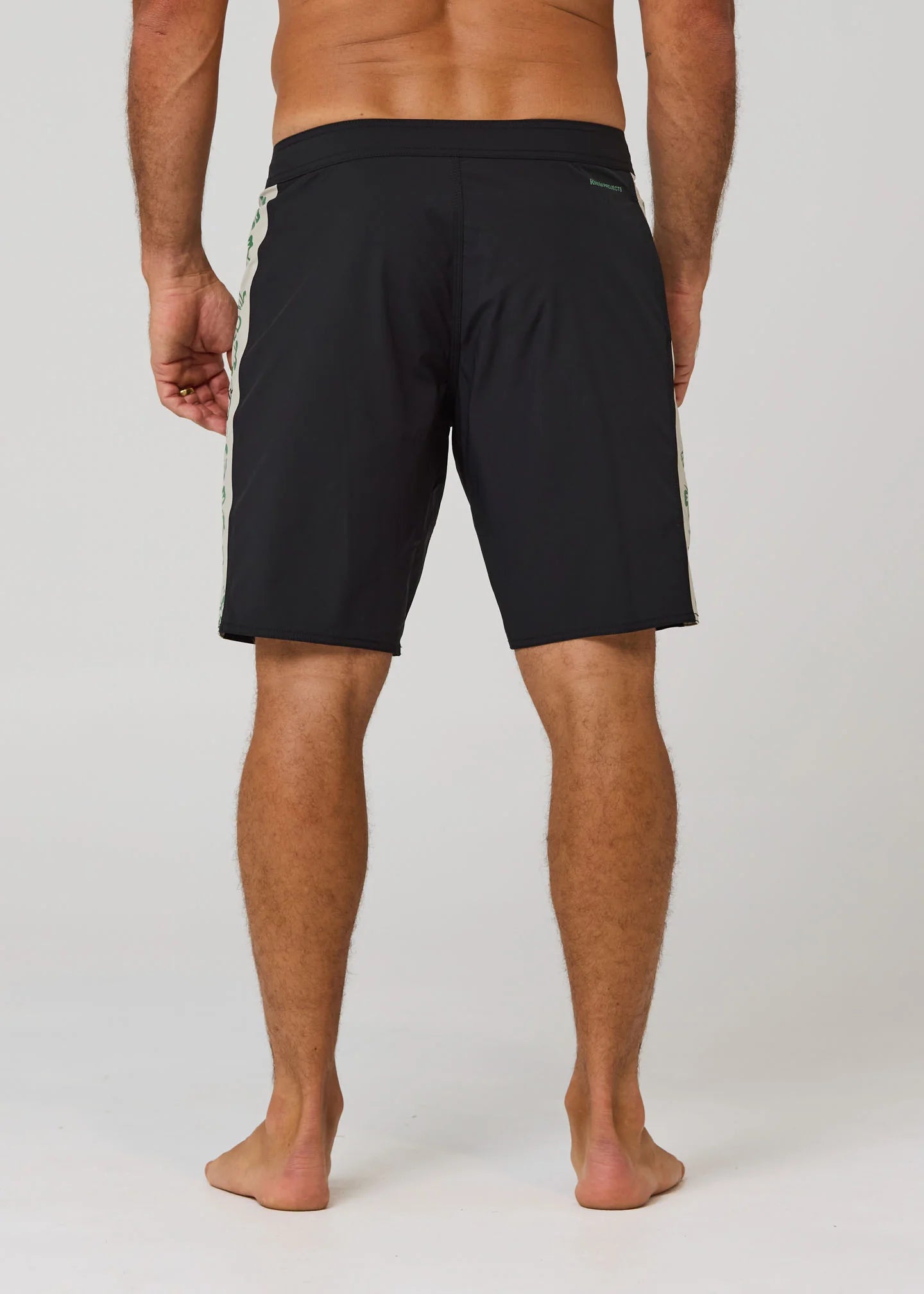 Disclosure 19" Wallflower Trunk - Black/Bone