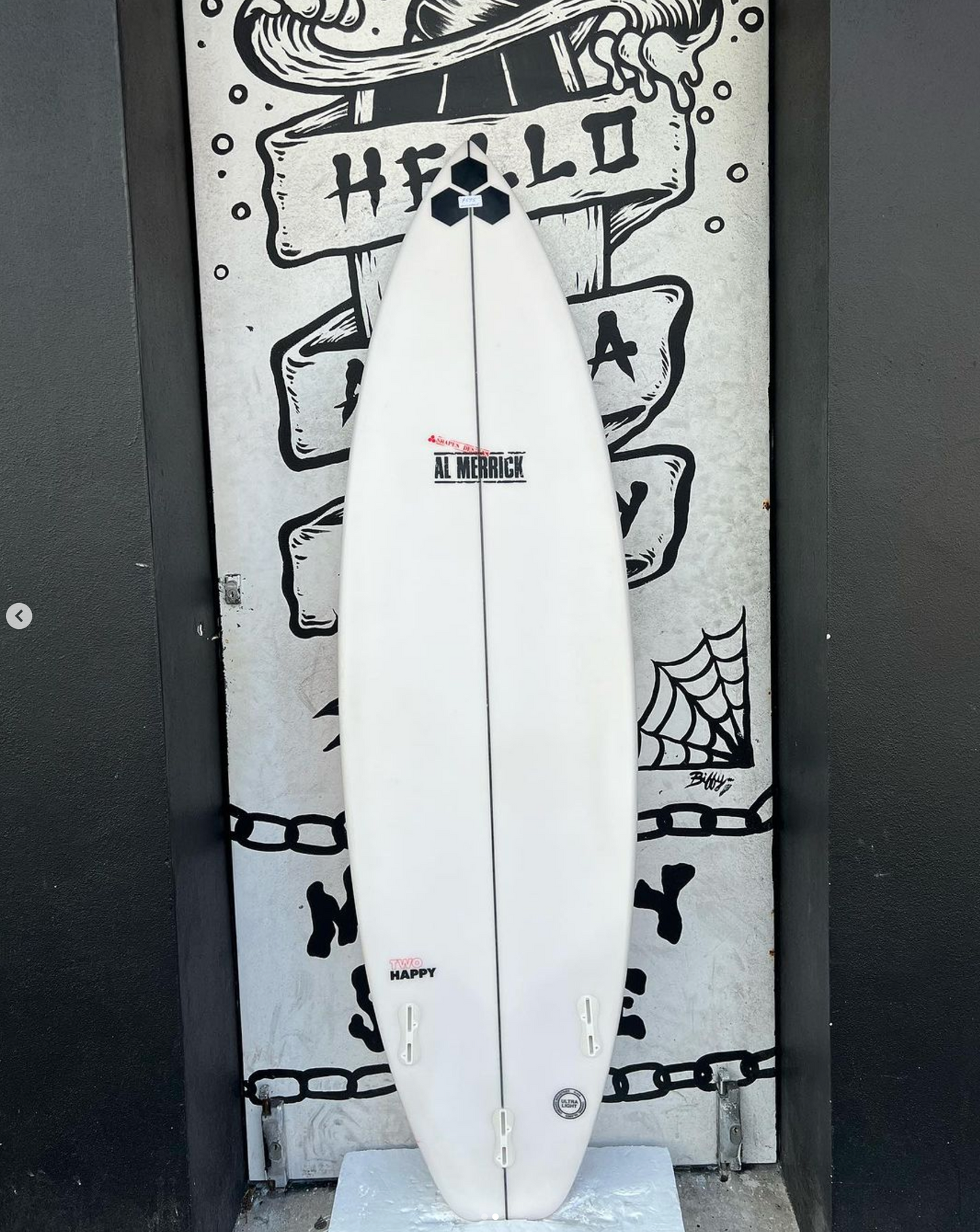 USED - 6'1 TWO HAPPY (30.6L)