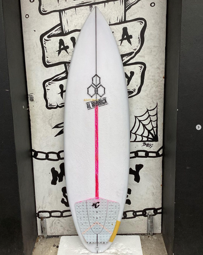 USED - 5'7 HAPPY EVERYDAY ROUND TAIL