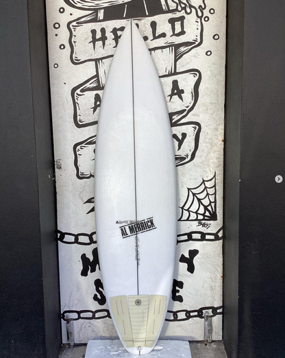 USED - 6'1 ROOKIE 15 (30L)