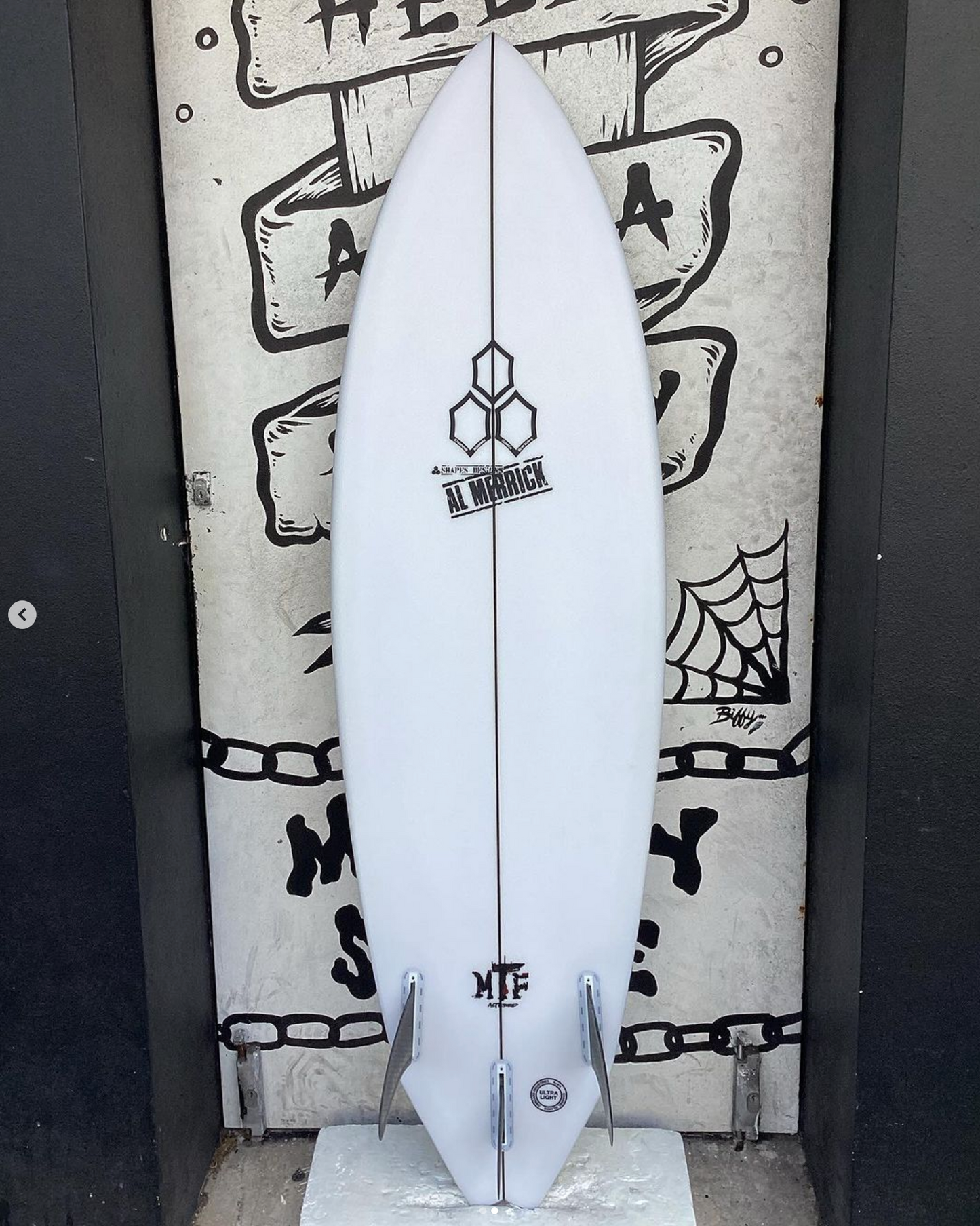USED - 5'9 MTF ALTERED 30L (FINS INCLUDED)