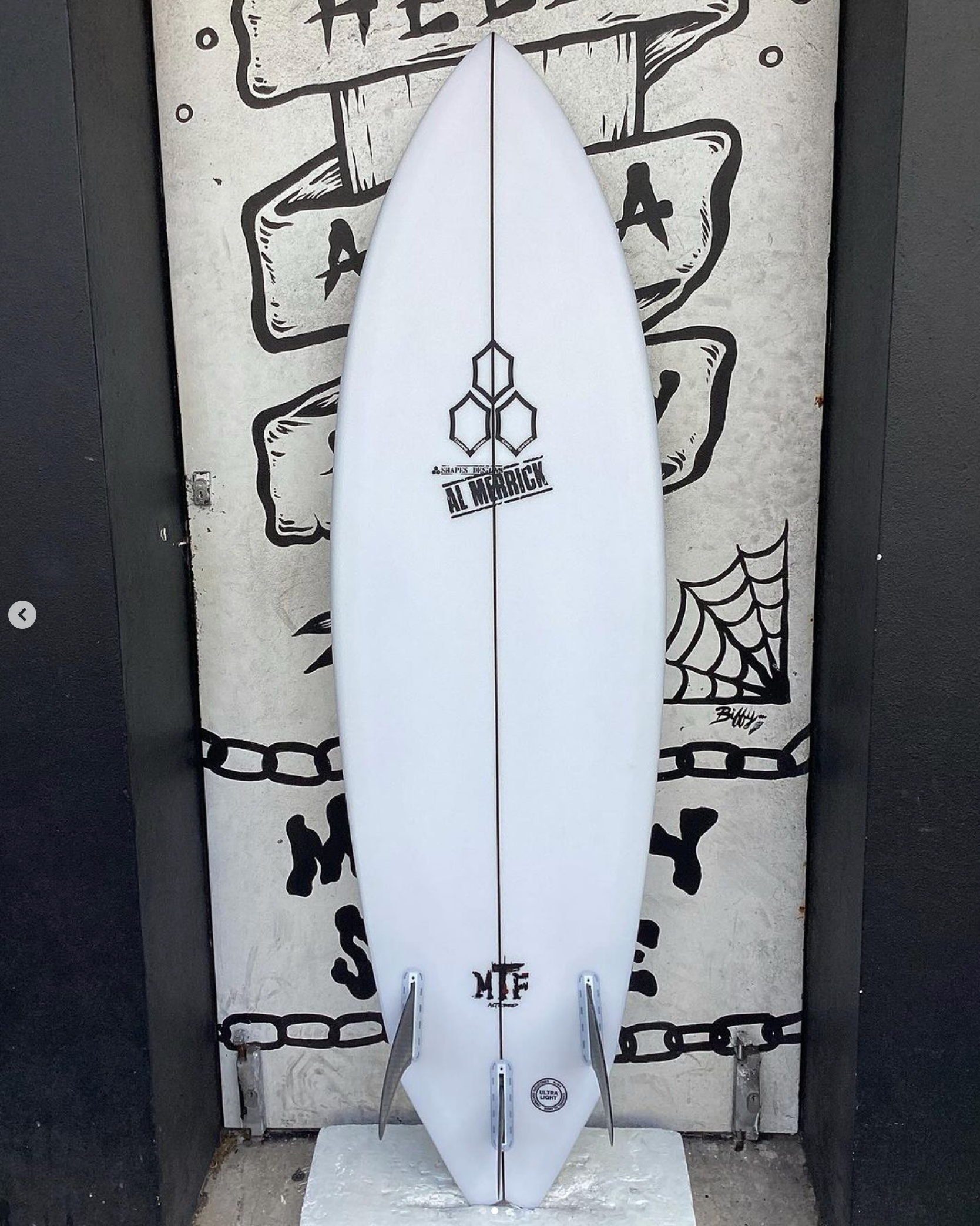 USED - 5'9 MTF ALTERED 30L (FINS INCLUDED) – Alohasurfmanly USED - 5'9 MTF ALTERED 30L (FINS INCLUDED) – Alohasurfmanly