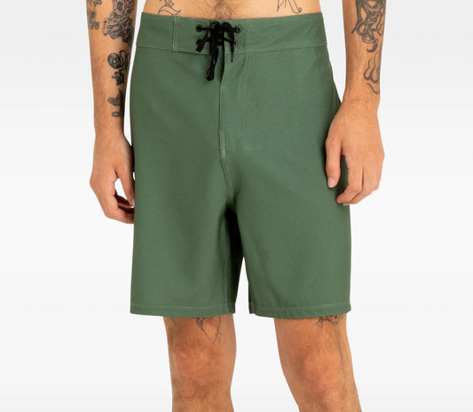 PHANTOM STAPLE BOARDSHORT - CYPRESS